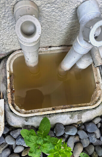 https://blockeddrainsnollamara.com.au/uploads/2025/07/blocked-drains-82500.jpg
