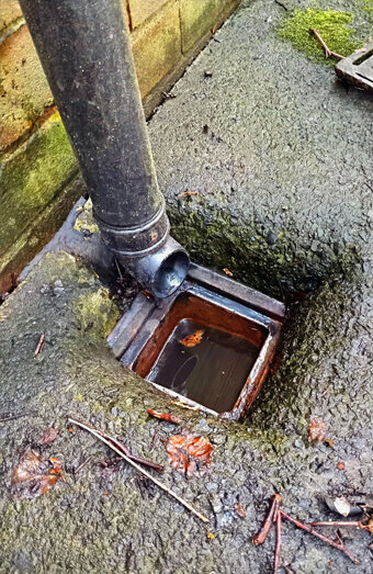https://blockeddrainsnollamara.com.au/uploads/2025/07/hero-blocked-sewers-10934.jpg