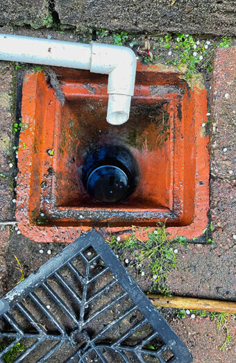 https://blockeddrainsnollamara.com.au/uploads/2025/07/hero-blocked-sewers-89214.jpg