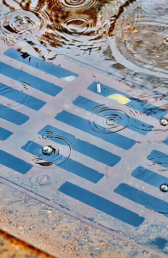 https://blockeddrainsnollamara.com.au/uploads/2025/07/stormwater-drains-58152.jpg